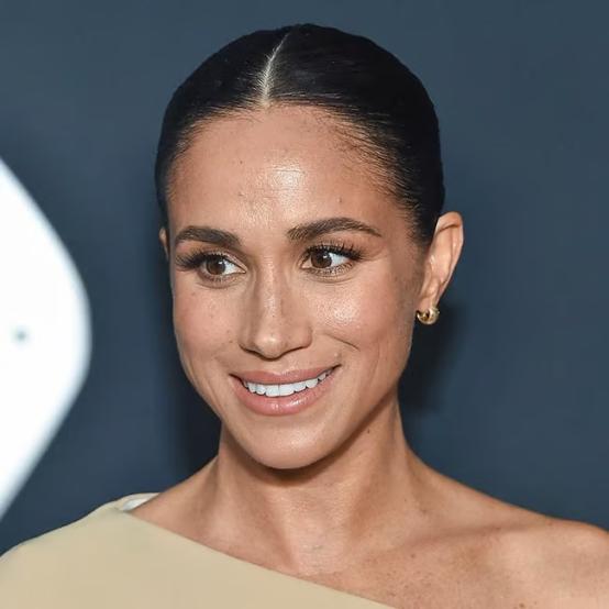 Меган Маркл і її скандальні зізнання про Гаррі спричинили шквал критики