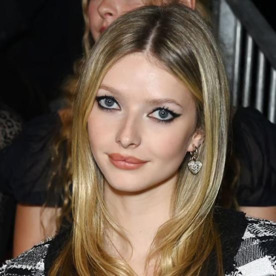 Дочка Гвінет Пелтроу та Кріса Мартіна засвітилась на модній вечірці в клубі Mel