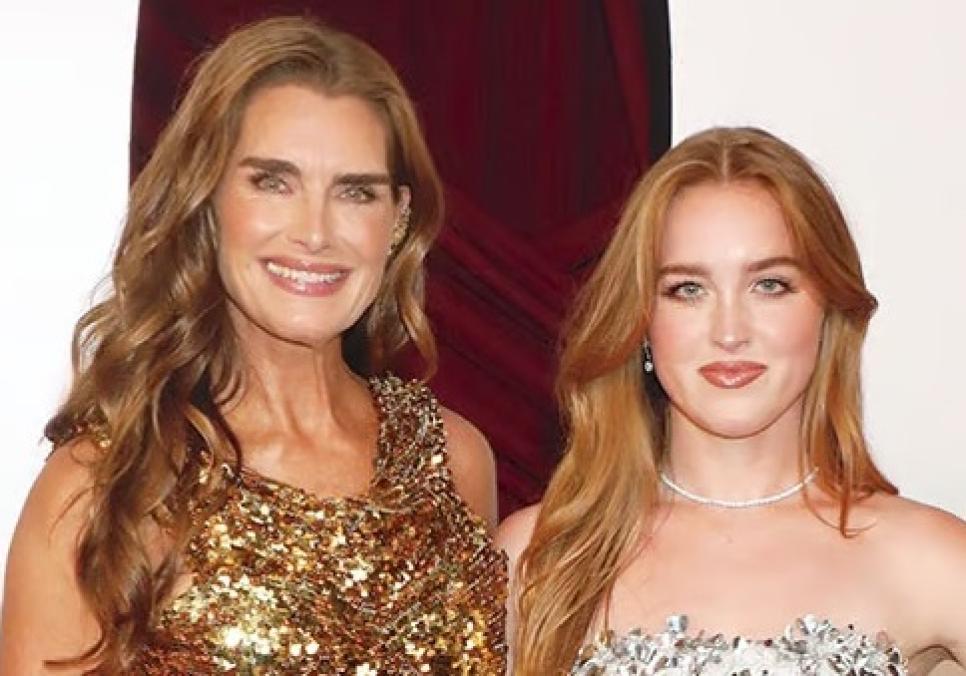 Брук Шилдс знялася у відео з дочками для реклами своєї лінії догляду Commence