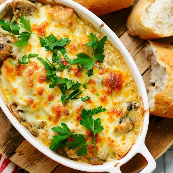 Рецепти:   Смачний ароматний домашній жульєн з печерицями