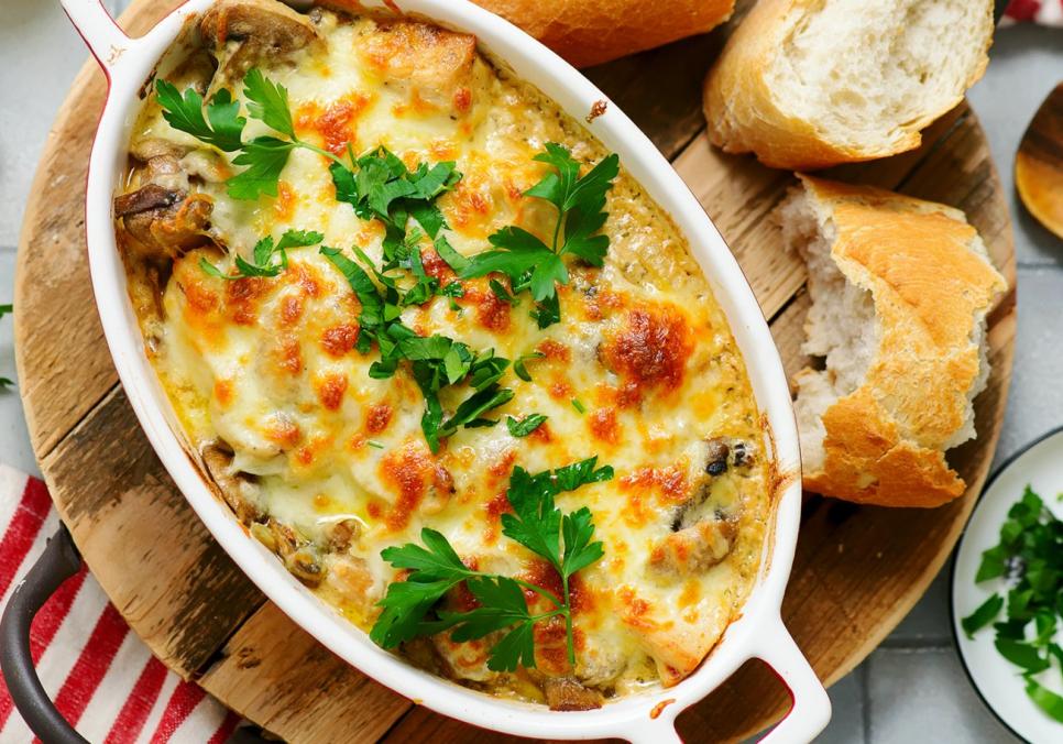 Рецепти:   Смачний ароматний домашній жульєн з печерицями