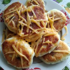 Рецепти:  Смачні ніжні картопляні зрази з печерицями