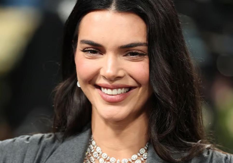 Кендалл Дженнер на розкішній віллі у Карибському раю святкує день народження