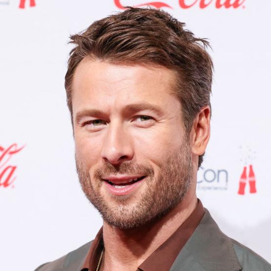 Глен Павелл знявся у головній ролі в трилері «Як зробити вбивство»