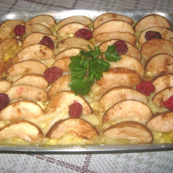 Рецепти:  Смачний домашній сирно-грушевий пиріг із макаронів