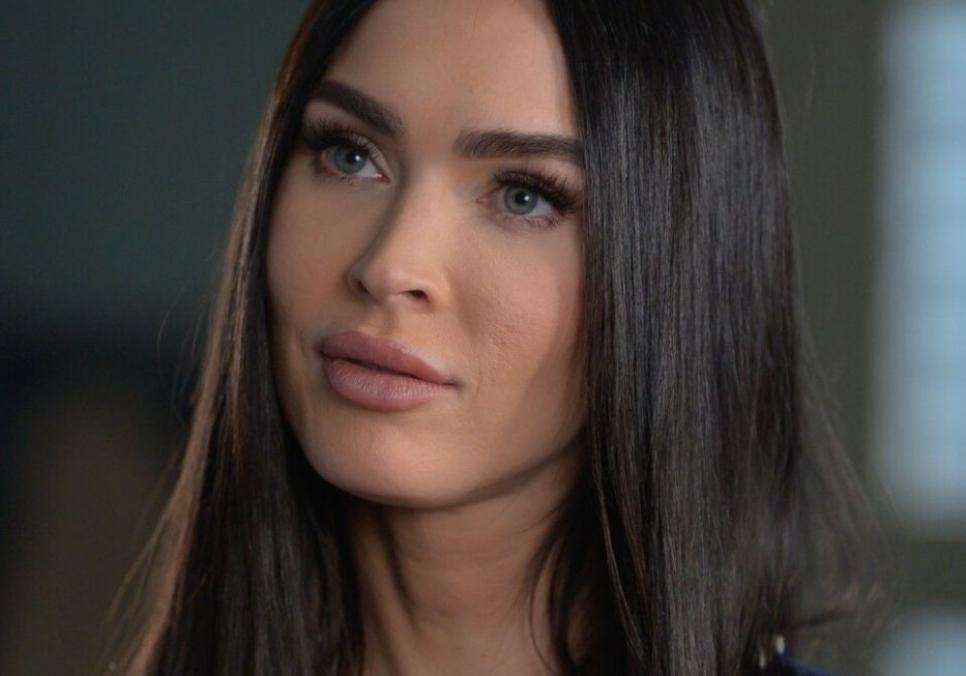 Machine Gun Kelly порівняв себе з болідом F1: «Дуже швидкий і довго добираюся до фінішу»