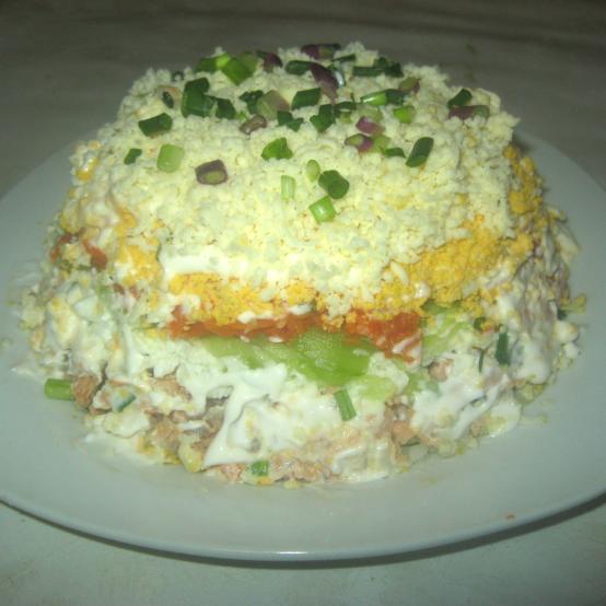 Рецепти:   Смачний корисний домашній салат із лососем