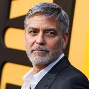 Джордж Клуні «кипить від гніву» через згадку у посмертних мемуарах Вірджинії Джуффре