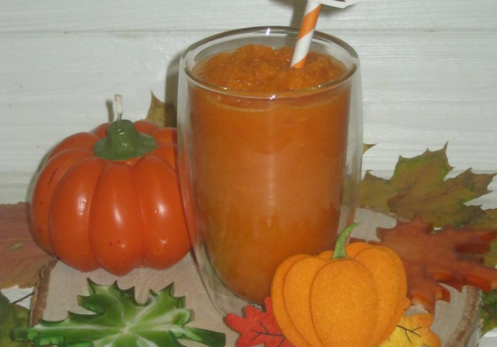 Рецепти:  Смачний поживний домашній коктейль «Помаранчевий настрій»