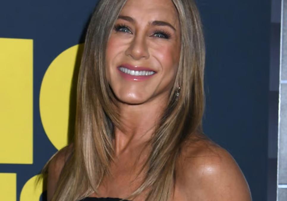 Дженніфер Еністон дала перше відверте інтерв'ю про кохання виданню Elle