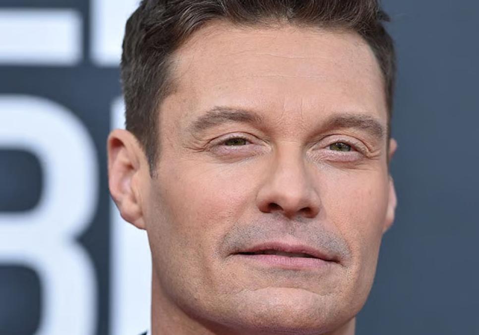 Раяна Сікреста критикують за «нещирість» та «незграбність» у ролі ведучого «Колеса Фортуни»