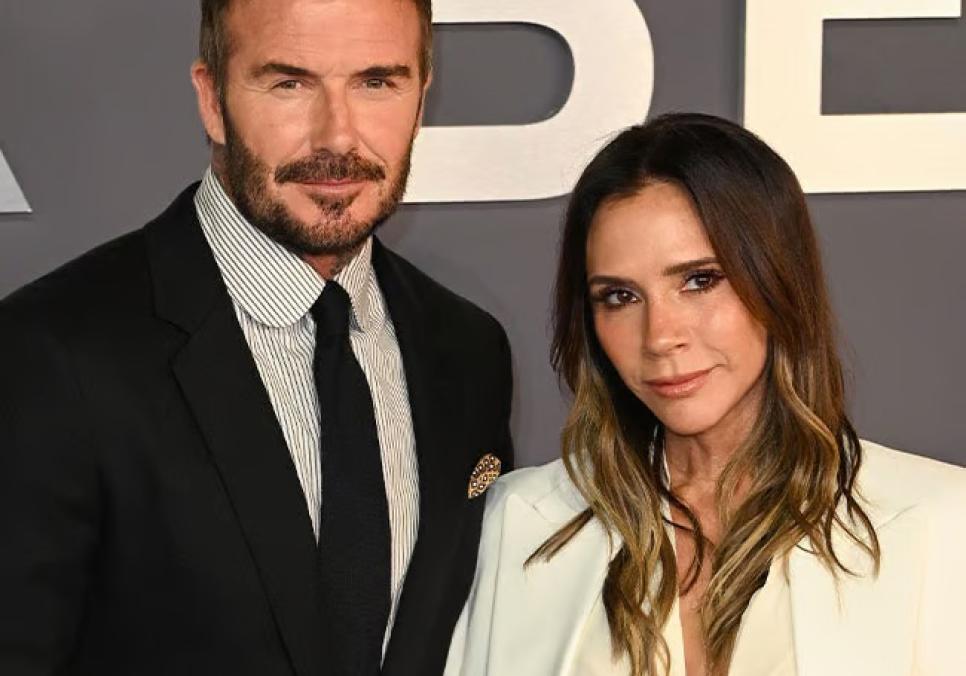 Король Чарльз посвятив Девіда Бекхема в лицарі: дружина Вікторія вразила елегантністю