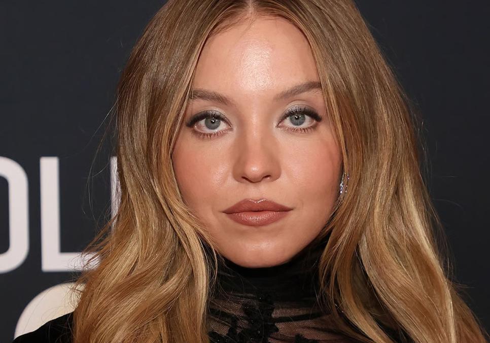 Сідні Свіні позує у вінтажному стилі для обкладинки GQ «Людина року»