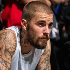 Джастін Бібер розповів про «жахливу» травму на Onewheel