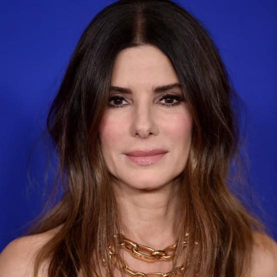 Сандра Буллок уперше за рік на публіці: акторку помітили в Лос-Анджелесі після трагічної втрати партнера