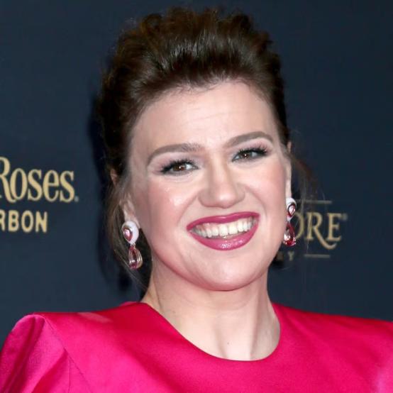 Келлі Кларксон повернулася до свого популярного токшоу