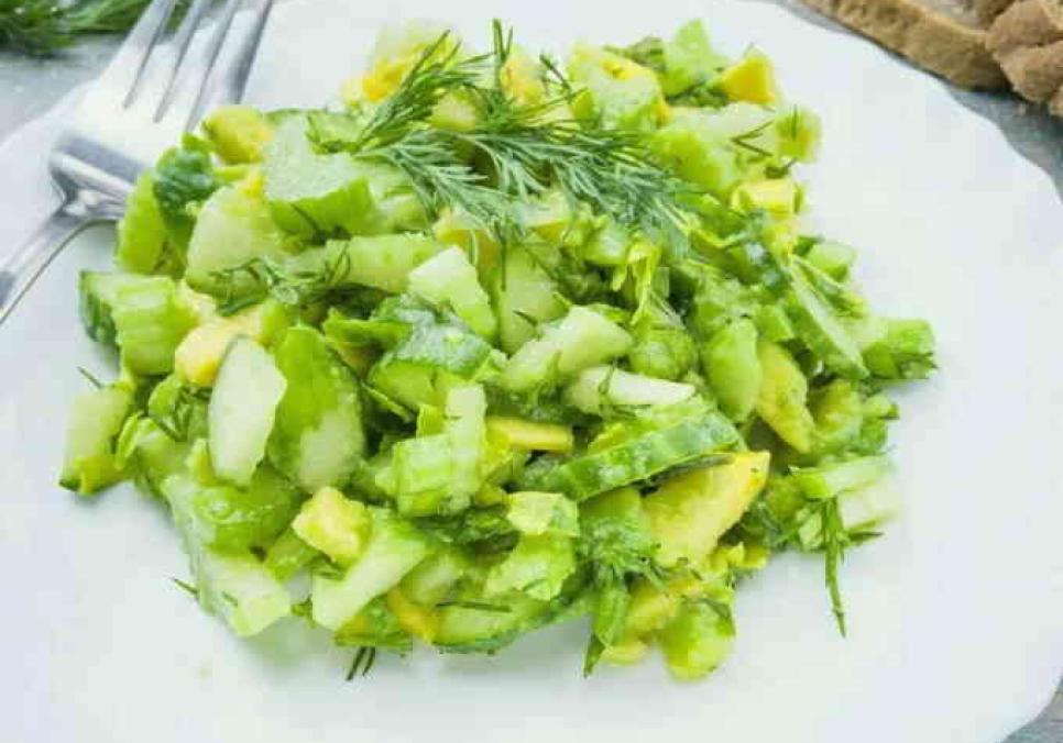 Смачний і корисний салат із селерою