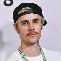 Джастін Бібер шокував шанувальників, збривши «кудлату» бороду Джастін Бібер шокував шанувальників, збривши «кудлату» бороду