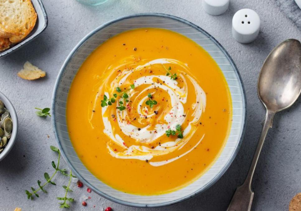 Рецепти:   Смачний поживний гарбузовий крем-суп