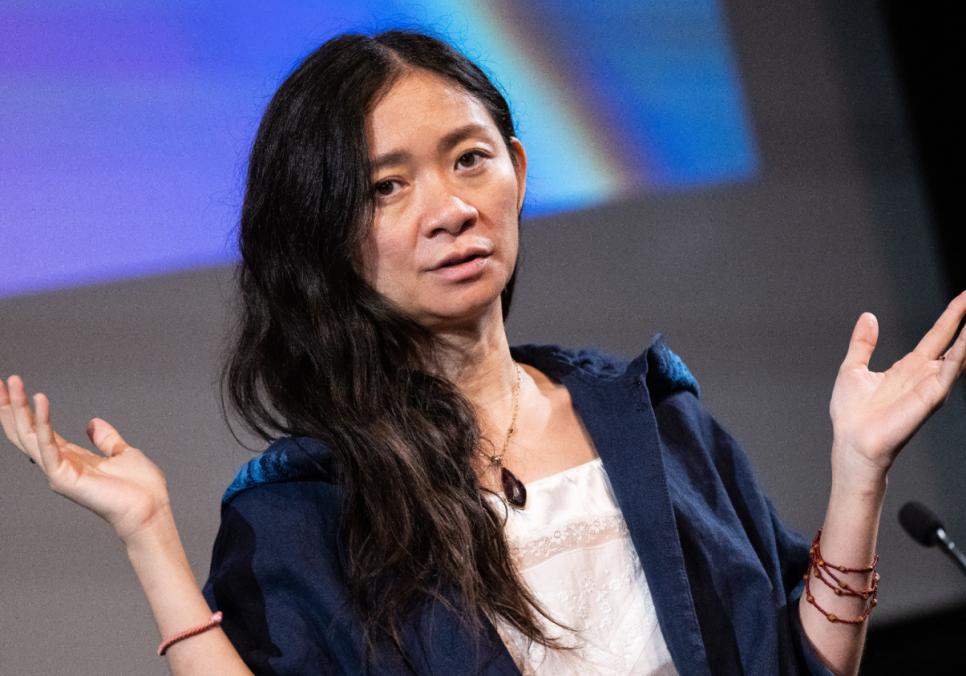 Стівен Спілберг представив Хлої Чжао на прем'єрі «Гамнета» у Лондоні