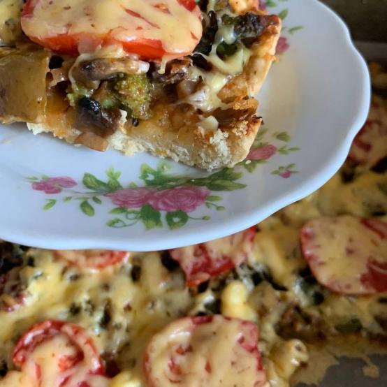 Рецепти:   Смачний апетитний відкритий пиріг з грибами