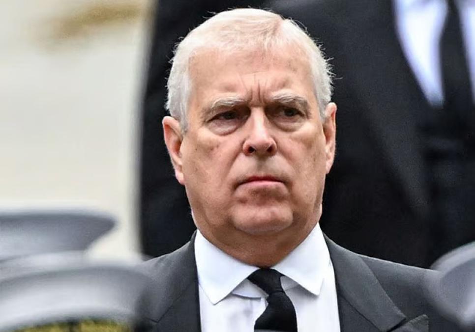 Скандал навколо принца Ендрю та Сари Фергюсон через листи до Епштейна
