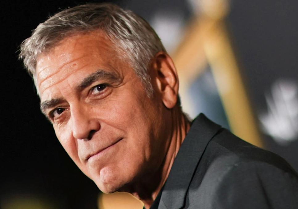 Джордж Клуні заборонив називати Адама Сендлера Пісочною Людиною