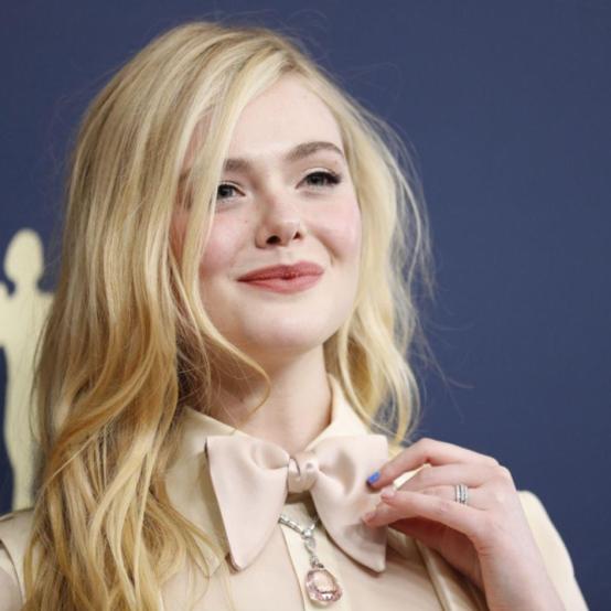 Ель Фаннінг зіграє молоду Еффі Трінкет у приквелі «Голодних ігор»