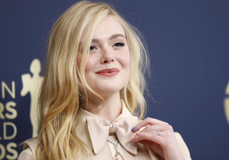 Ель Фаннінг зіграє молоду Еффі Трінкет у приквелі «Голодних ігор»