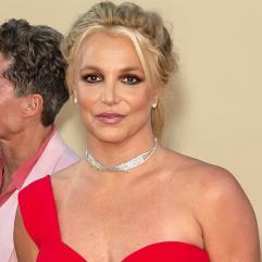 Брітні Спірс помітили за нестабільним керуванням автомобіля Брітні Спірс помітили за нестабільним керуванням автомобіля