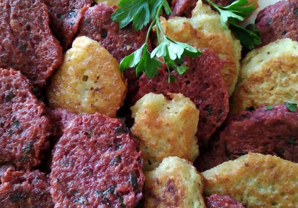 Рецепти:  Смачні ароматні кольорові деруни
