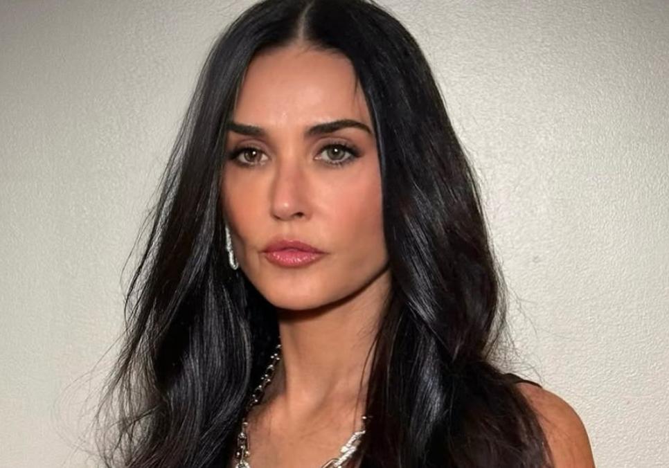 Демі Мур вразила на вечері Фонду Kering, кинувши виклик віку Демі Мур вразила на вечері Фонду Kering, кинувши виклик віку