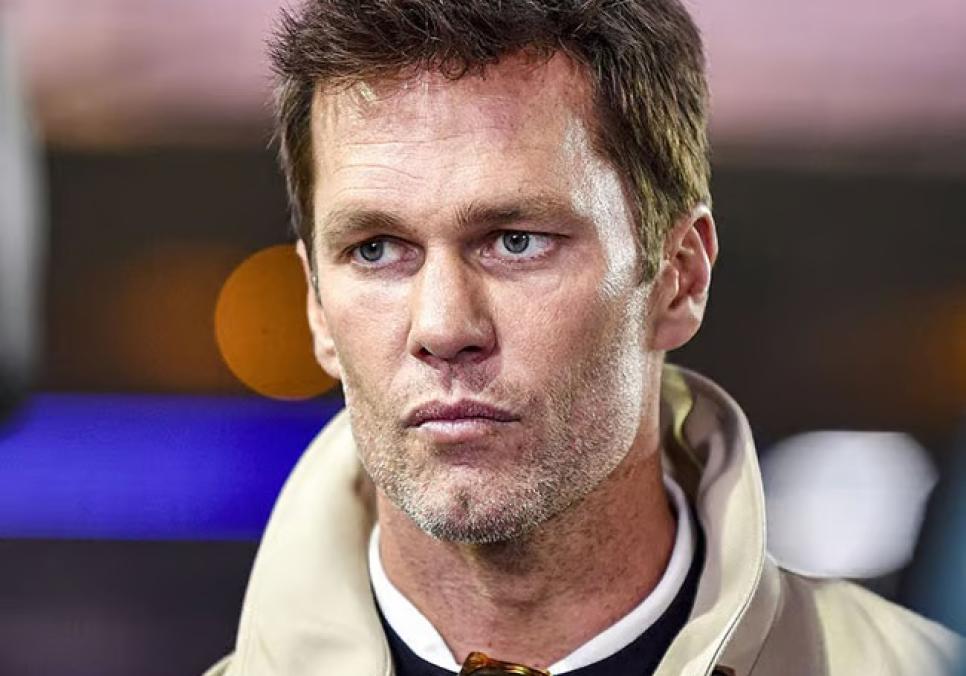 Том Брейді у тренерській кабінці «Рейдерс» здійняв хвилю обурення