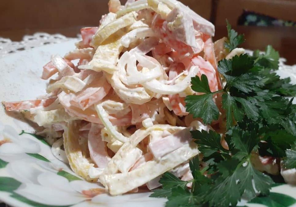 Рецепти:    Смачний  легкий  салатик  з омлетом