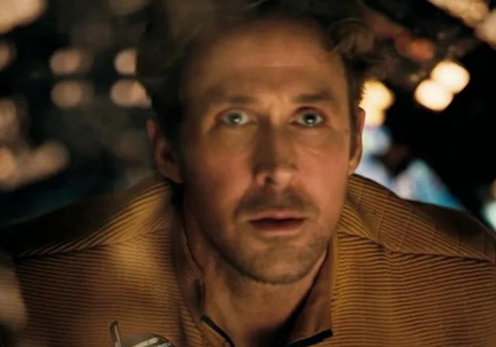 Раян Гослінг уперше показав світлини з фільму «Зоряні війни: Зоряний винищувач» Раян Гослінг уперше показав світлини з фільму «Зоряні війни: Зоряний винищувач»