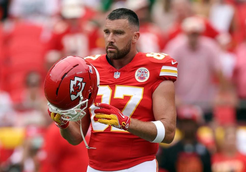 Штраф для Тревіса Келсі: НФЛ карає футболіста за непристойний жест