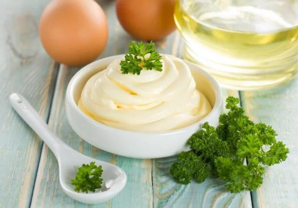 Рецепти:  Смачний домашній майонез «Салатний»