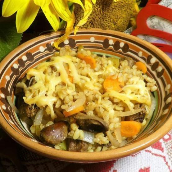Рецепти:  Смачний булгур з курячими сердечками, запечений у духовці